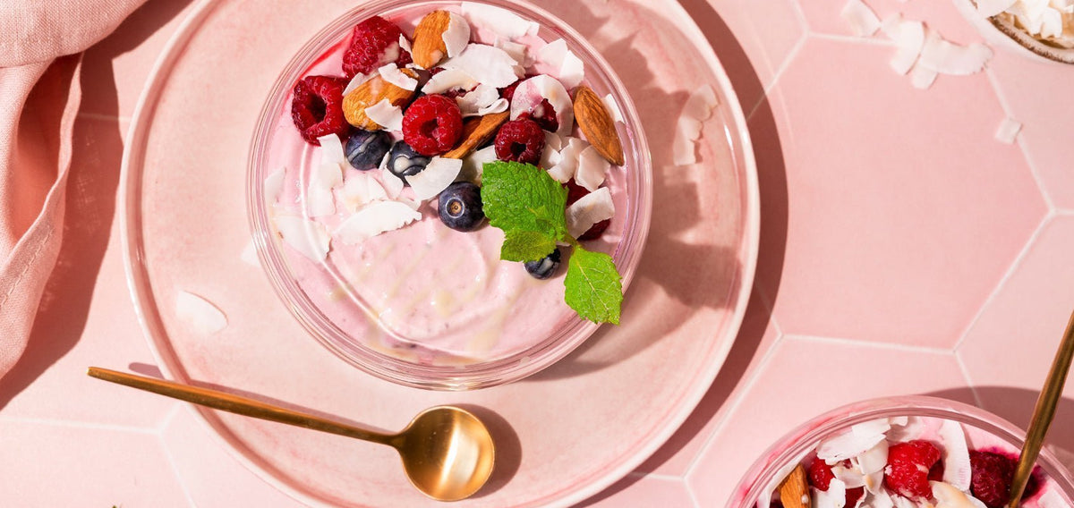 Berry Protein Smoothie Bowl - SHEKO