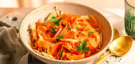 Knackiger Apfel-Möhren-Salat - SHEKO