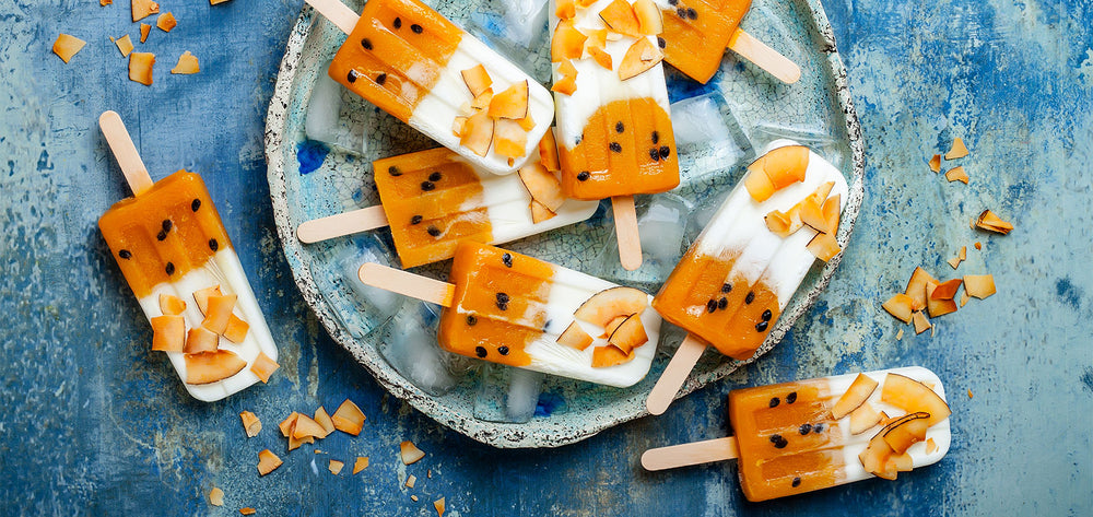 Tropische Protein-Popsicles mit Kokos