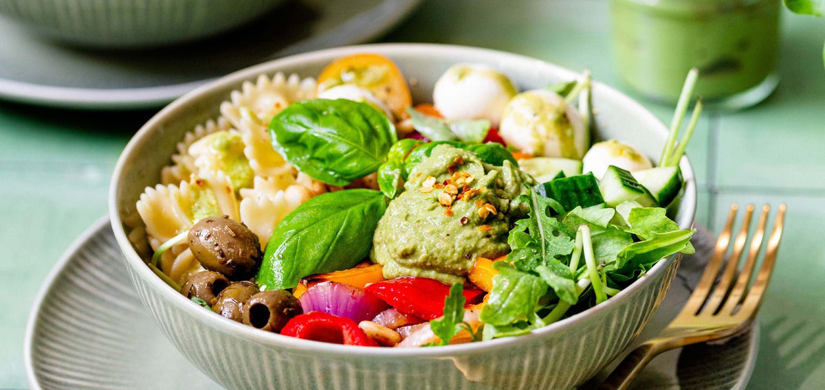 Proteinreicher Nudelsalat mit Pesto - SHEKO