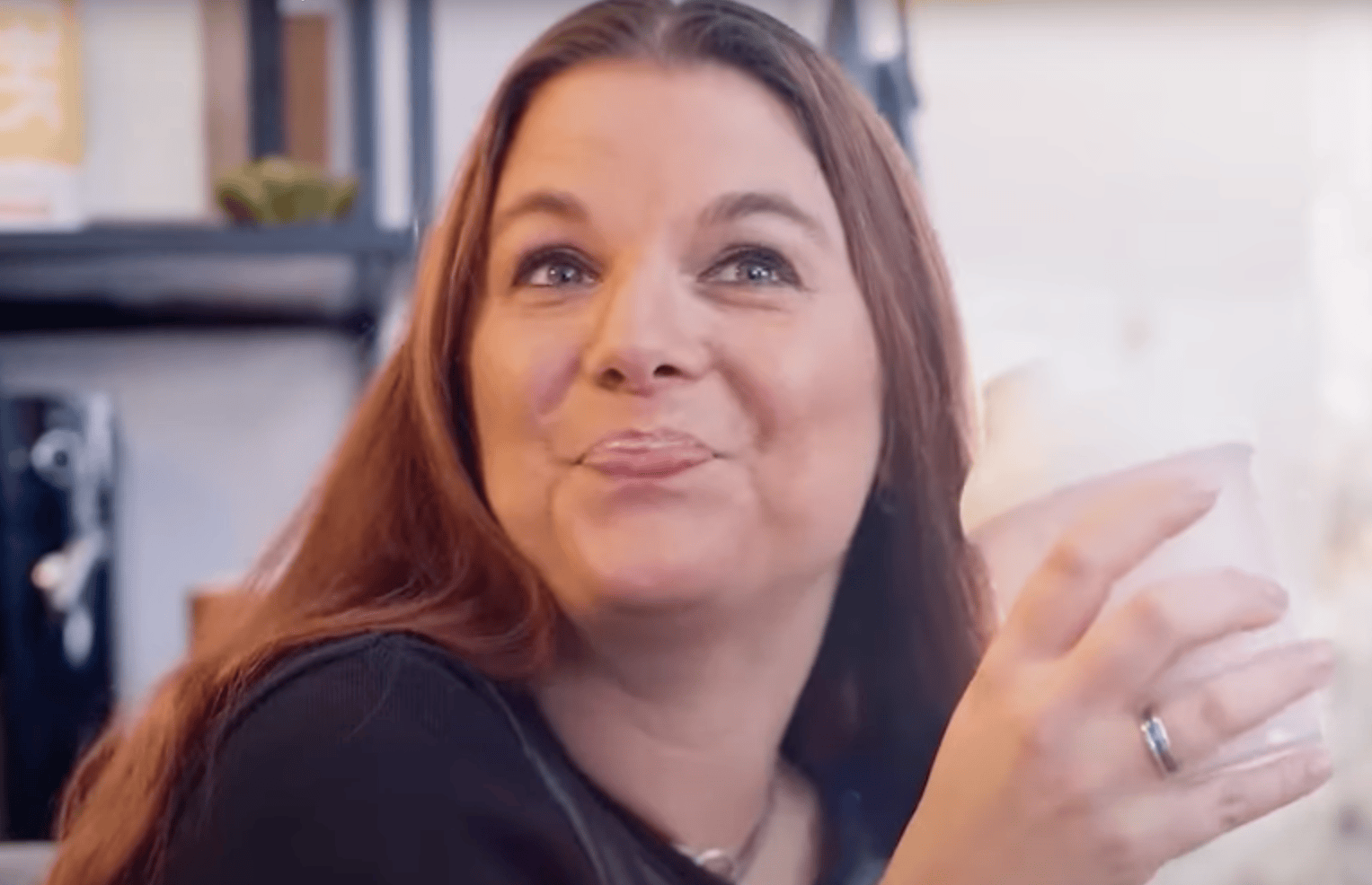Video laden: Kathie nimmt mit SHEKO ab